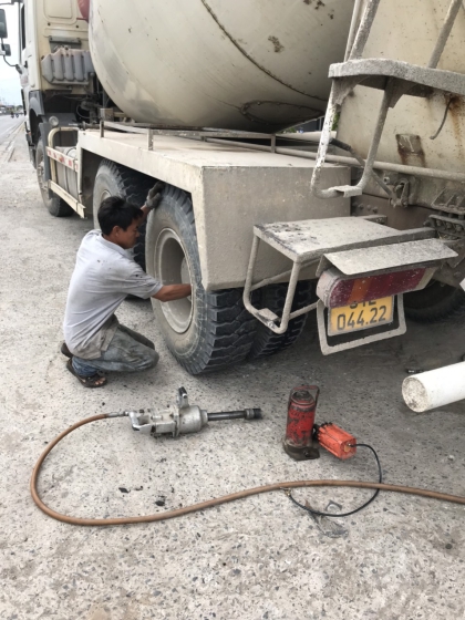 VÁ LỐP GẦN ĐÂY