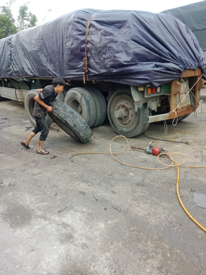 VÁ VỎ LƯU ĐỘNG N2