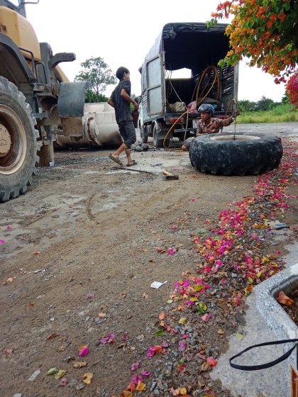 Vá vỏ lưu động Bến Lức Long An